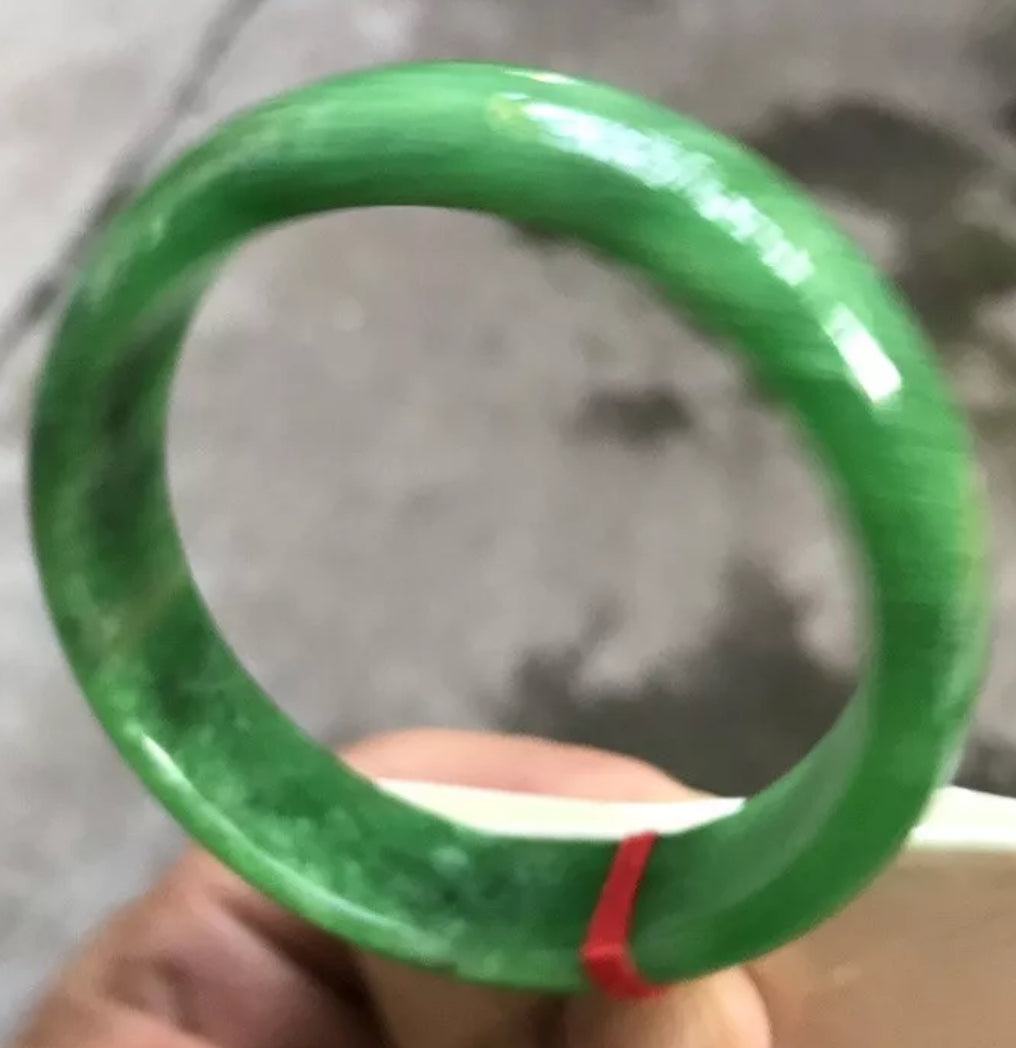 VINTAGE Large Jadeite Green Jade Bangle Size 60mm Emerald Green Jade D - JazzyJewelbyAmina 