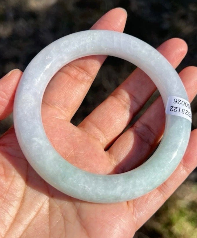 VINTAGE Medium Jadeite Lavender Green Jade Bangle Size 58.2 Round Princess Cut A821 - JazzyJewelbyAmina 
