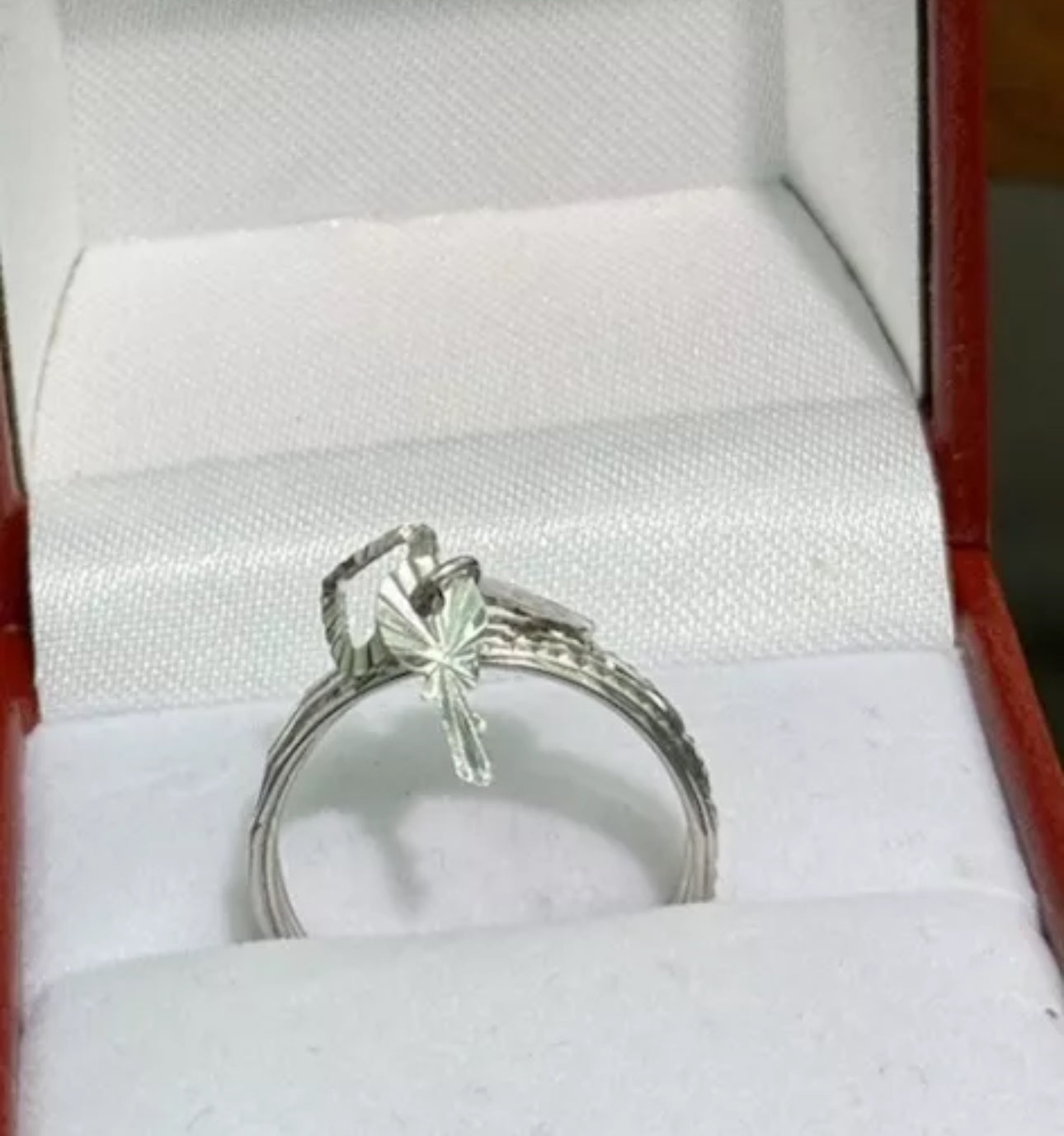 VINTAGE 18k Solid White Gold 7 Day Ring w/ Charm Size 7.25US - JazzyJewelbyAmina 