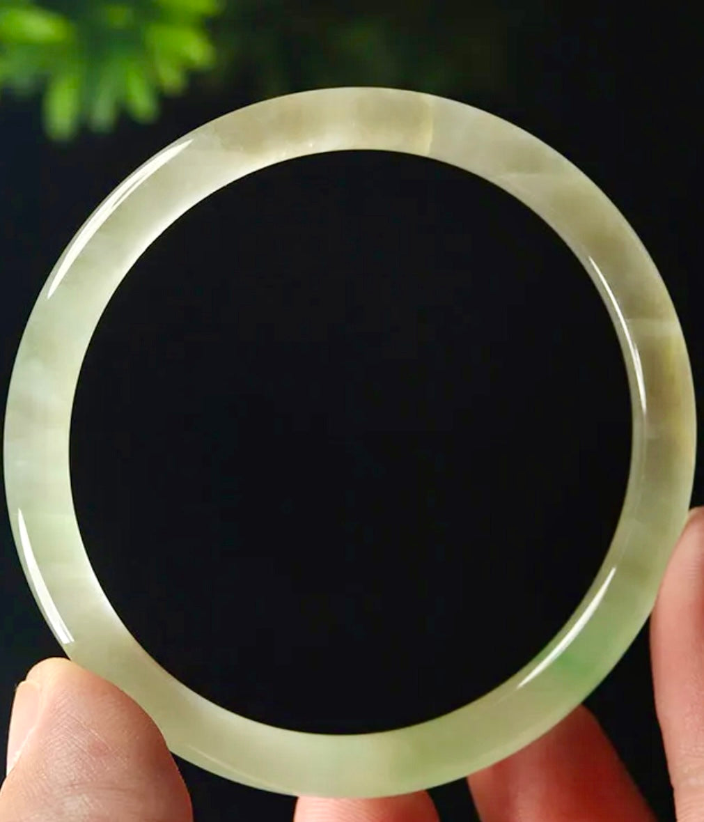 VINTAGE Medium Jadeite Icy Green Jade Bangle Size 5mm A23 - JazzyJewelbyAmina 