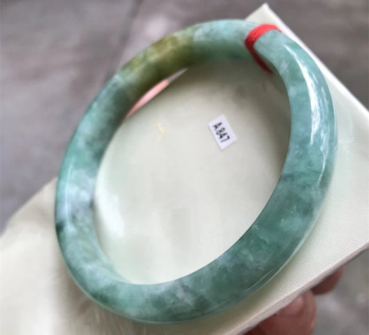 VINTAGE XXL Jadeite Green Jade Bangle w/ Hint of Yellow Jade Size 67.2 mm A847
