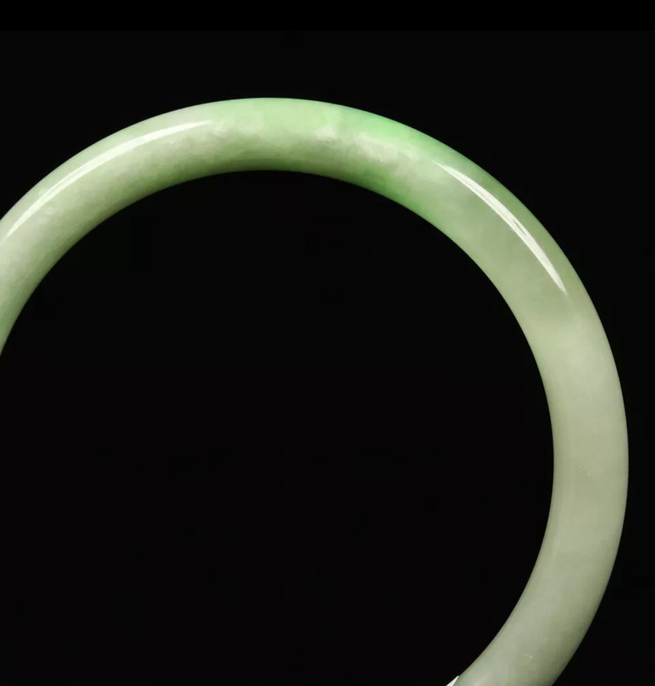VINTAGE Small Jadeite Green/White Jade Bangle Size 55mm Round Princess Cut J009 - JazzyJewelbyAmina 