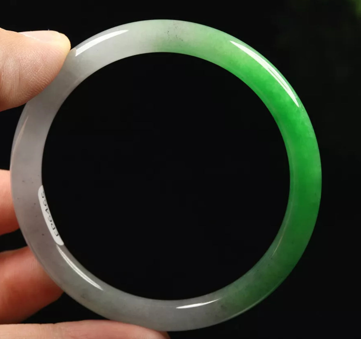 VINTAGE Medium Jadeite White Lavender Green Jade Bangle Size 58mm N465 - JazzyJewelbyAmina 