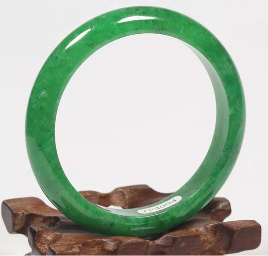 VINTAGE Medium Jadeite Green Jade Bangle Size 58mm Bright Apple Green! N241 - JazzyJewelbyAmina 