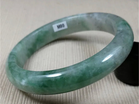 VINTAGE Large Jadeite Green Jade Bangle Size 62mm S80 - JazzyJewelbyAmina 