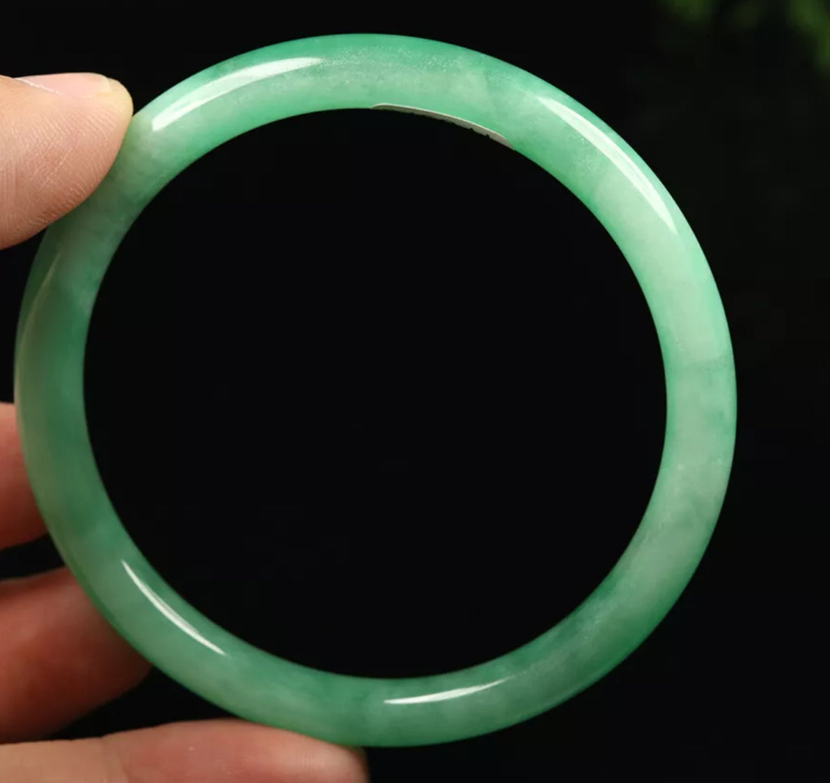 VINTAGE Large Jadeite Green Jade Bangle Round Princess Thin Cut Size 60mm Y376 - JazzyJewelbyAmina 