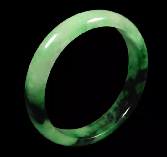 VINTAGE Medium Jadeite Green Jade Bangle Size O733 - JazzyJewelbyAmina 