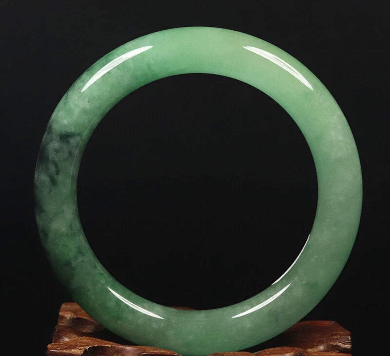 VINTAGE Small Jadeite Emerald Green Jade Bangle Size 56mm Round Princess Cut U585