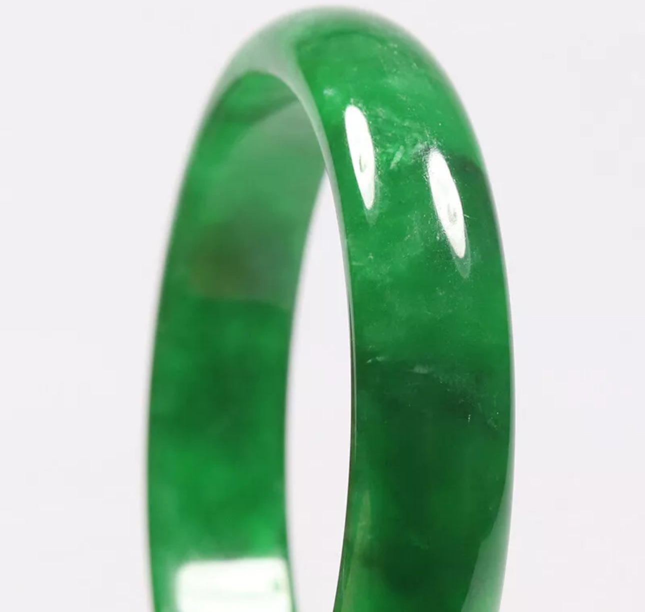 VINTAGE Medium Jadeite Green Jade Bangle Size 58mm A207 Bright Emerald Green! - JazzyJewelbyAmina 