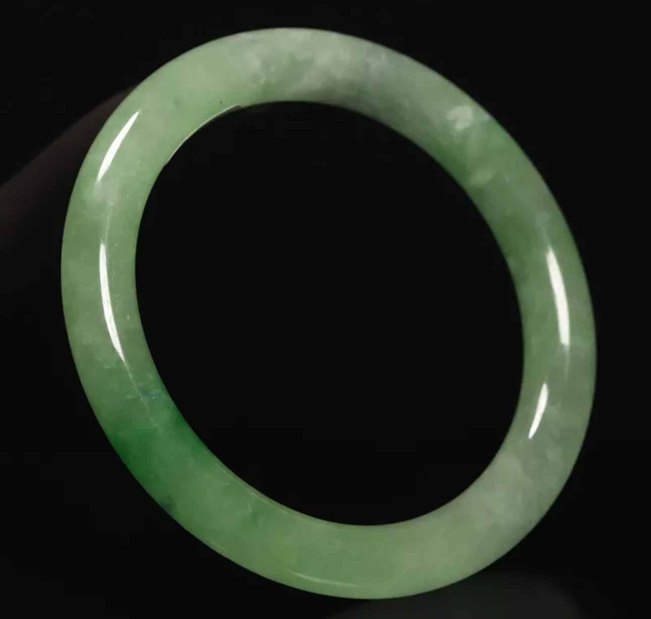 VINTAGE Medium Jadeite Green Jade Bangle Size 57mm Round Princess Cut M427 - JazzyJewelbyAmina 