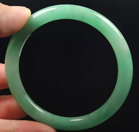 VINTAGE Medium Jadeite Green Jade Bangle Size 57mm S355 - JazzyJewelbyAmina 