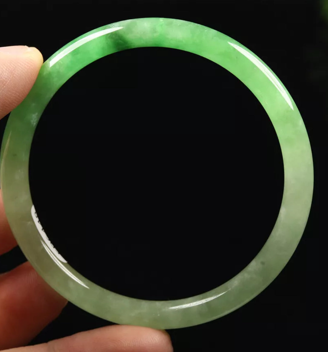 VINTAGE Small Jadeite Icy Green Jade Bangle Size 5m Y448 Round Princess Thin Cut! - JazzyJewelbyAmina 