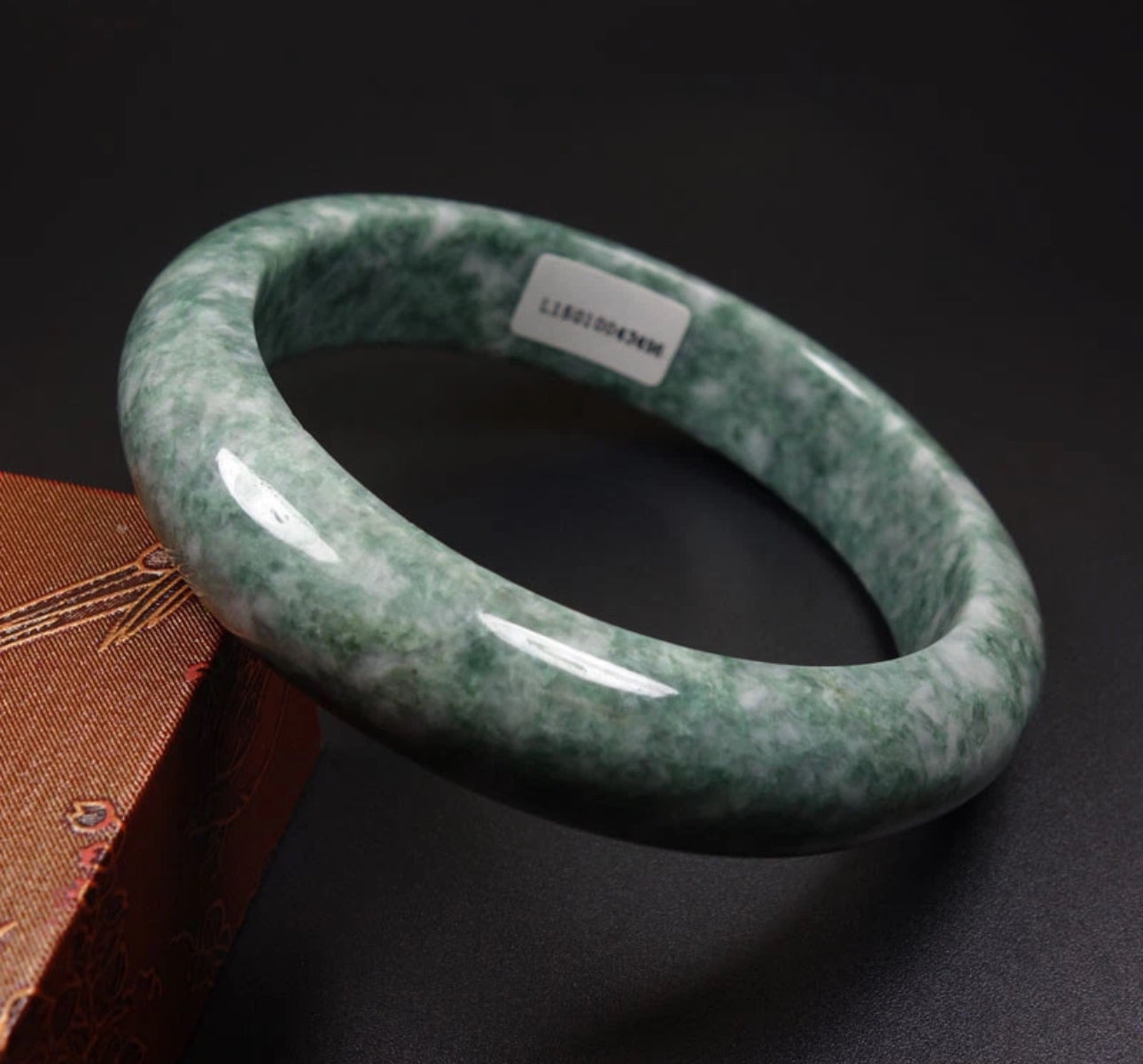 VINTAGE Large Certified Jadiete Green/White Jade Bangle Size 61mm U045