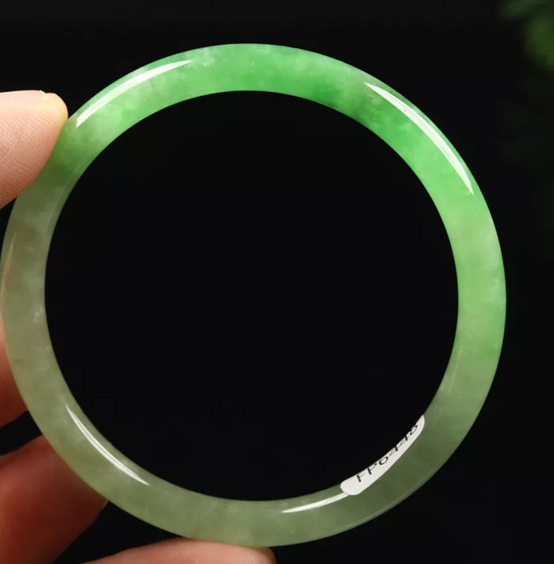 VINTAGE Small Jadeite Icy Green Jade Bangle Size 5m Y448 Round Princess Thin Cut! - JazzyJewelbyAmina 