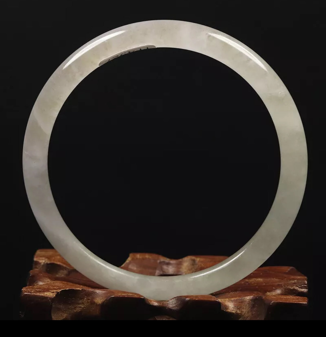 VINTAGE Medium Jadeite White/Green Jade Bangle Size 59 mm Round Princess Cut D907