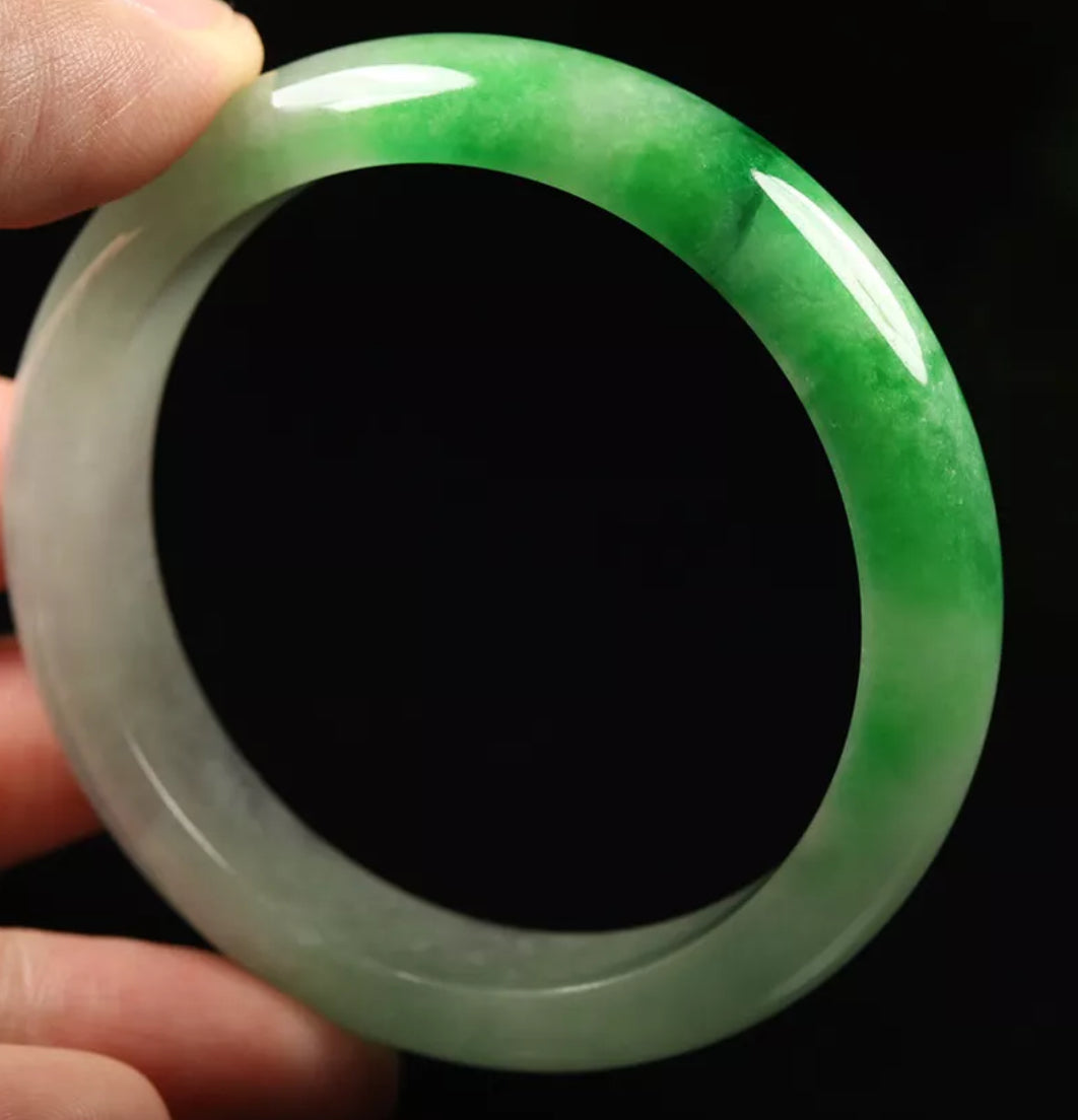 VINTAGE XS Jadeite Green Jade Bangle Size 54mm D553 - JazzyJewelbyAmina 