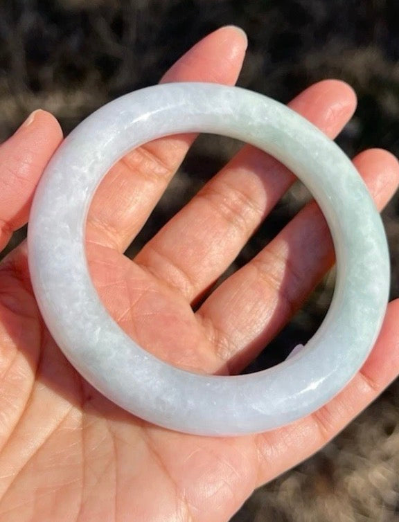VINTAGE Medium Jadeite Lavender Green Jade Bangle Size 58.2 Round Princess Cut A821 - JazzyJewelbyAmina 