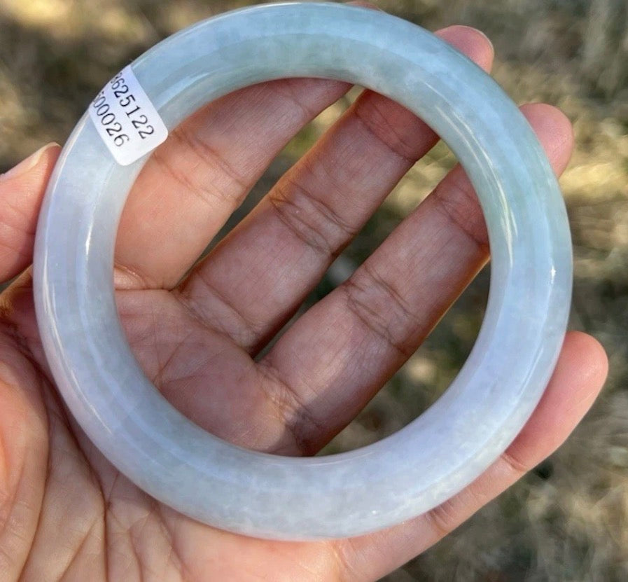 VINTAGE Medium Jadeite Lavender Green Jade Bangle Size 58.2 Round Princess Cut A821 - JazzyJewelbyAmina 