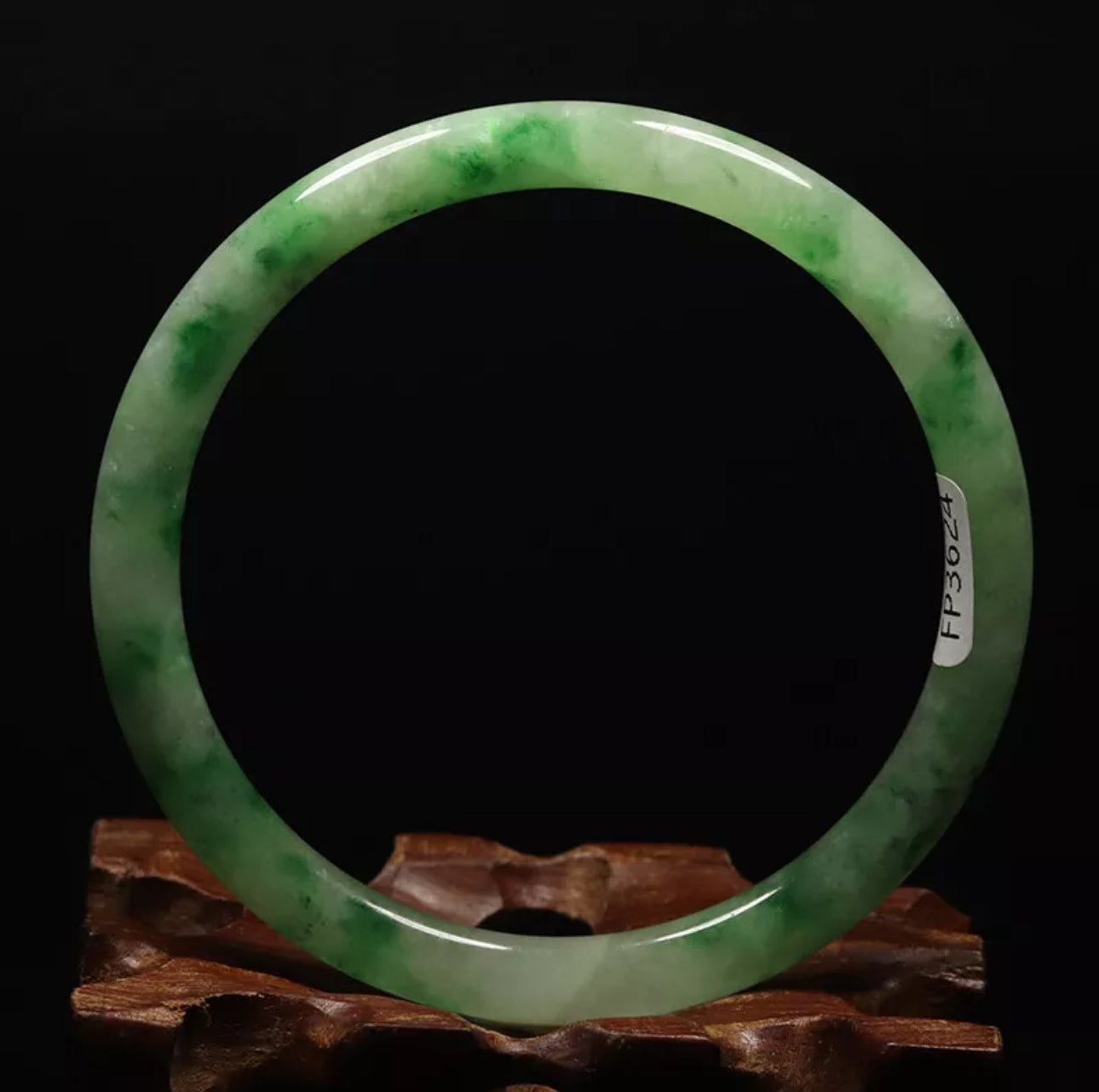 VINTAGE Medium Jadeite Green Jade Bangle Size 59mm Round Princess Thin Cut U301 - JazzyJewelbyAmina 