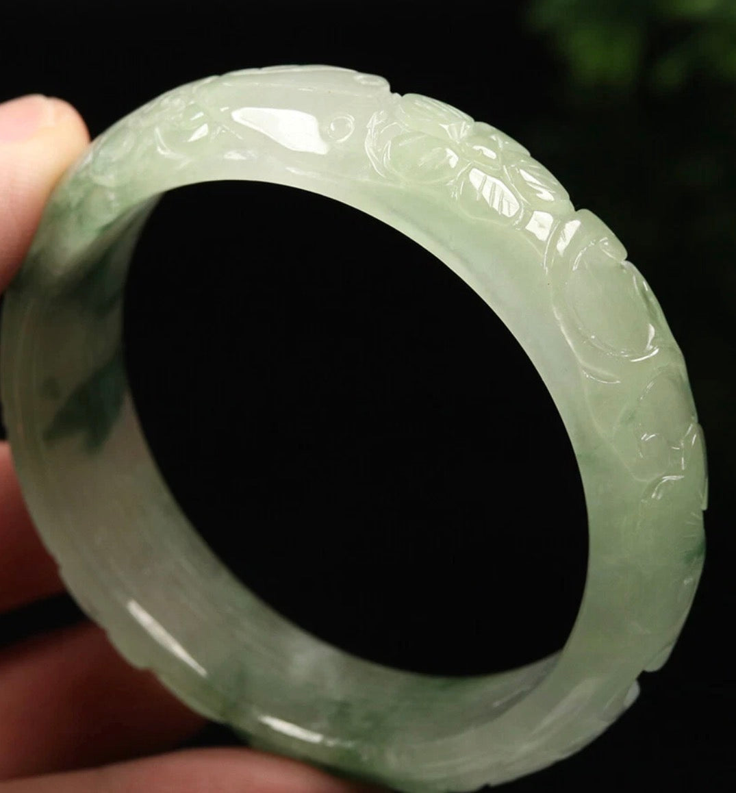 VINTAGE Jadeite Green/White Jade Bangle Hand-carved Flower Bat Butterfly Size 56 MM S921