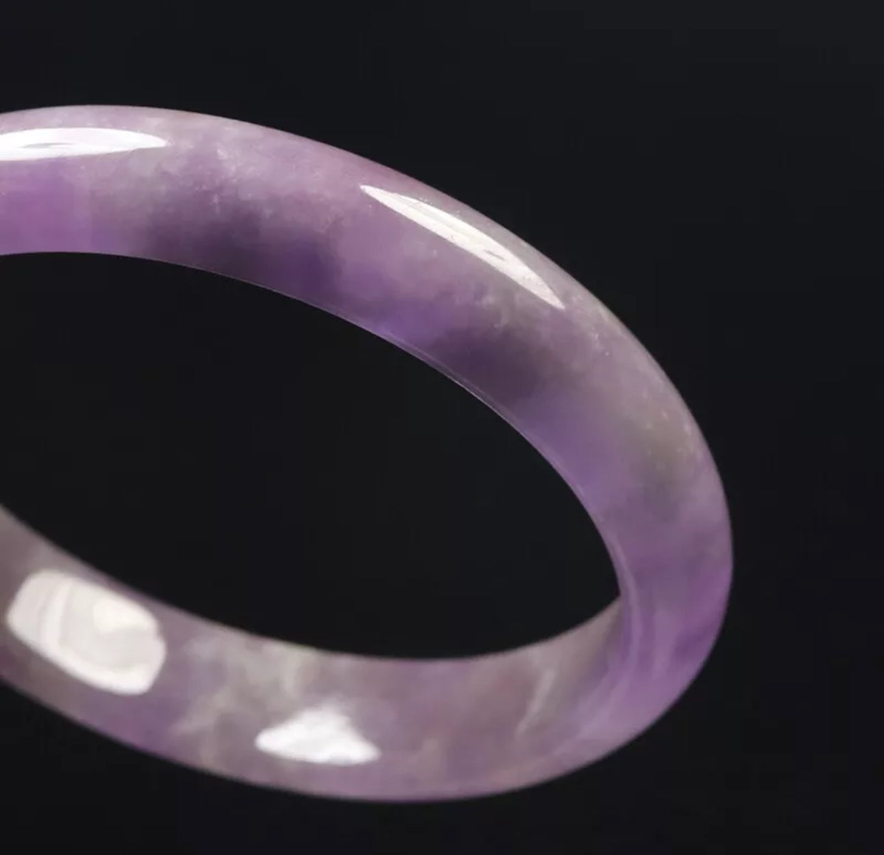 VINTAGE Small Jade Lavender Bangle Size 56mm O687 - JazzyJewelbyAmina 