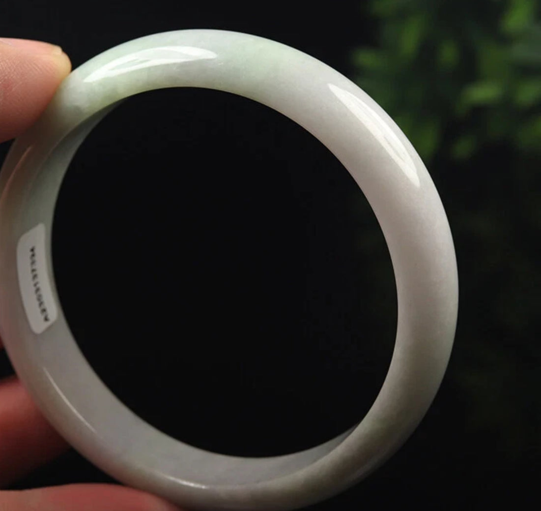 VINTAGE Certified Large Jadeite Lavender Green Jade Bangle Size 60 mm N841 - JazzyJewelbyAmina 