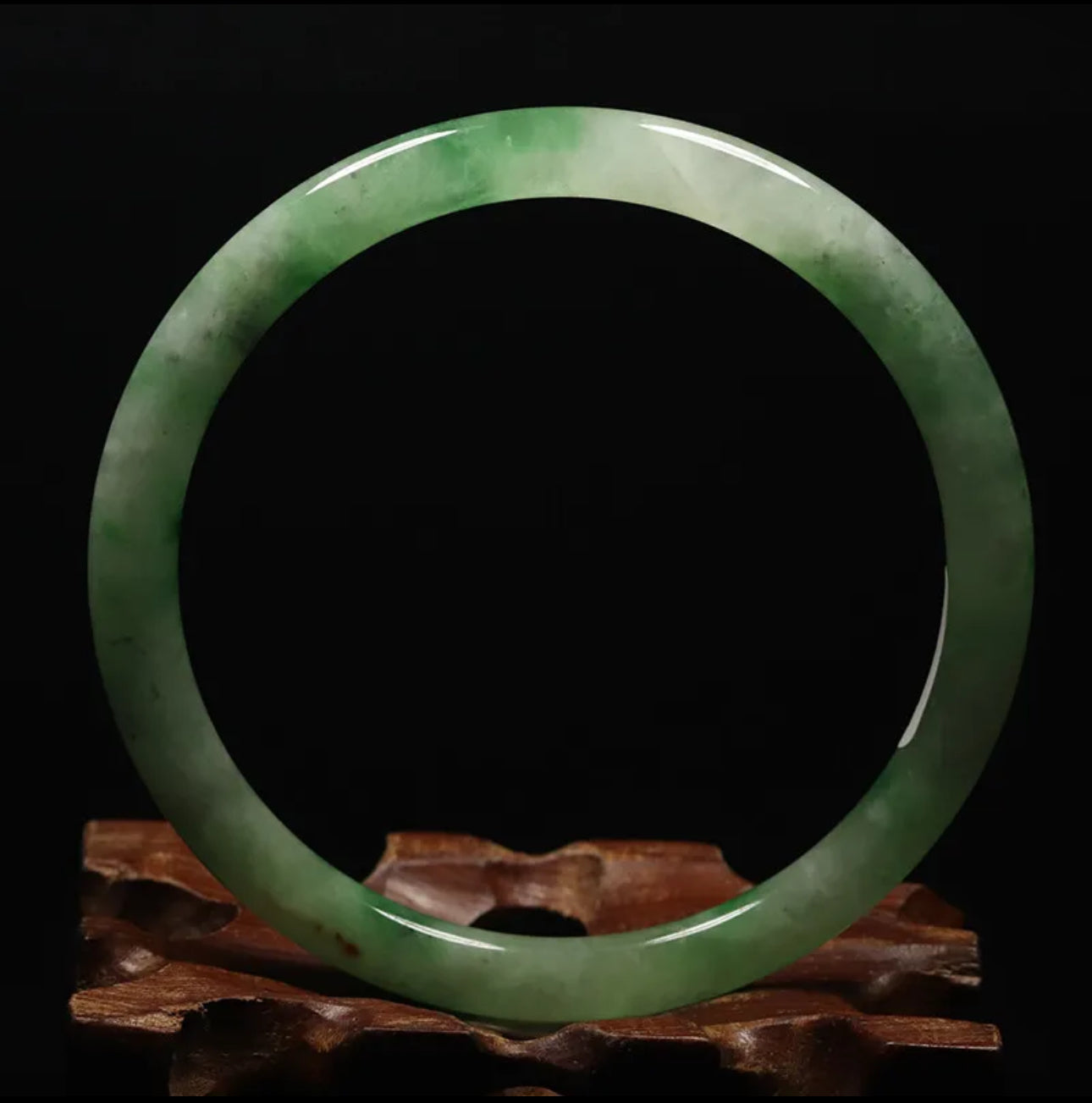 VINTAGE Medium Jadeite Green Jade Bangle Size 59mm Round Princess Thin Cut U301 - JazzyJewelbyAmina 