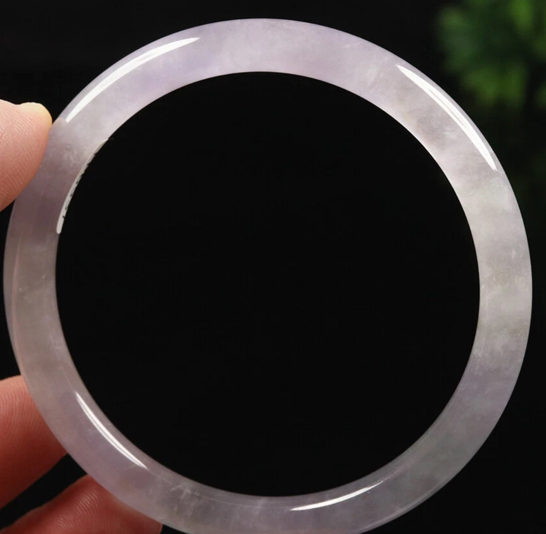 VINTAGE Medium Jadeite Lavender Jade Bangle Size 58MM Round Princess Thin Cut S127 - JazzyJewelbyAmina 