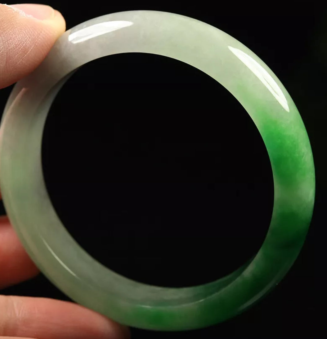 VINTAGE XS Jadeite Green Jade Bangle Size 54mm D553 - JazzyJewelbyAmina 