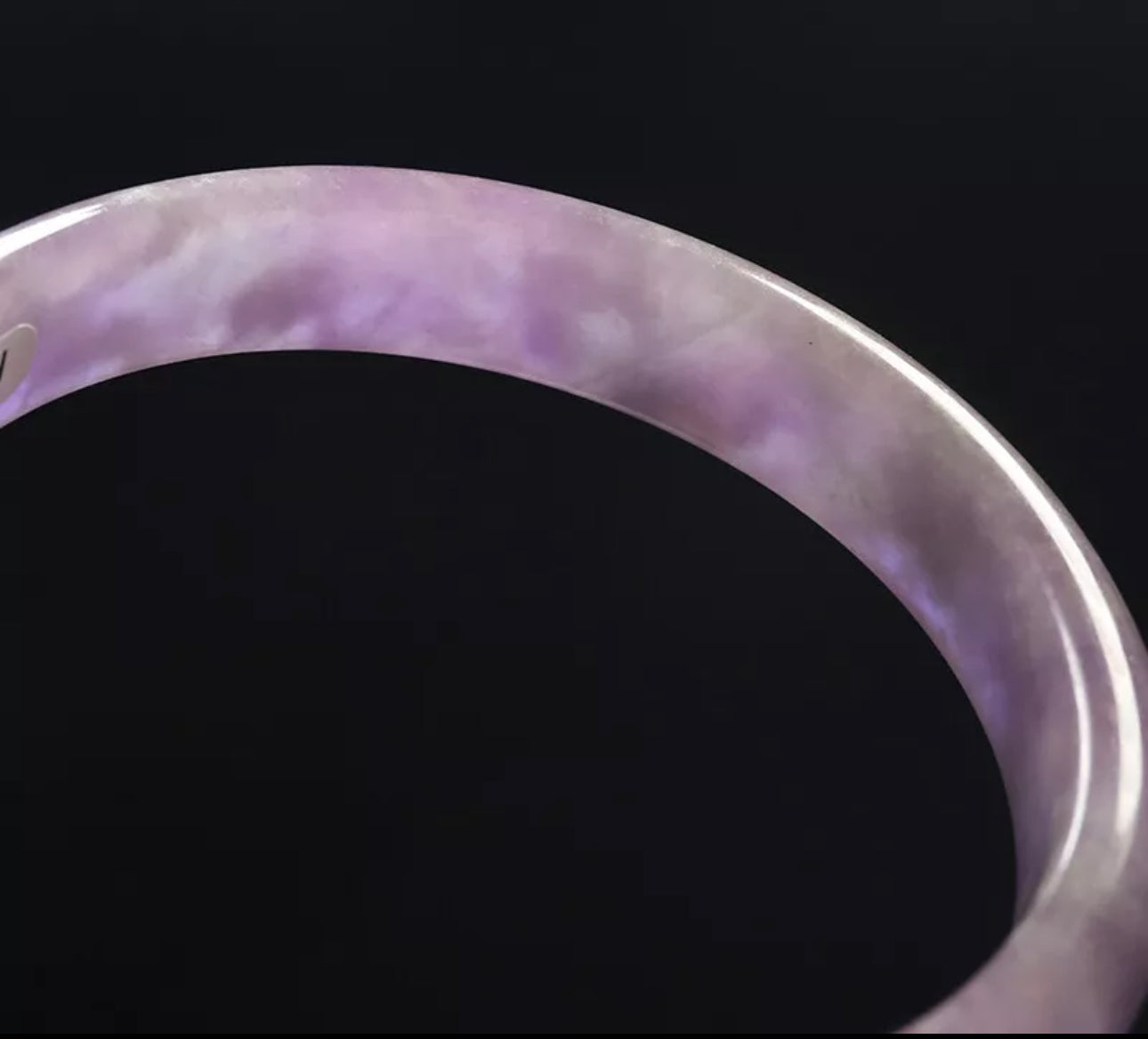 VINTAGE Small Jade Lavender Bangle Size 56mm O687 - JazzyJewelbyAmina 