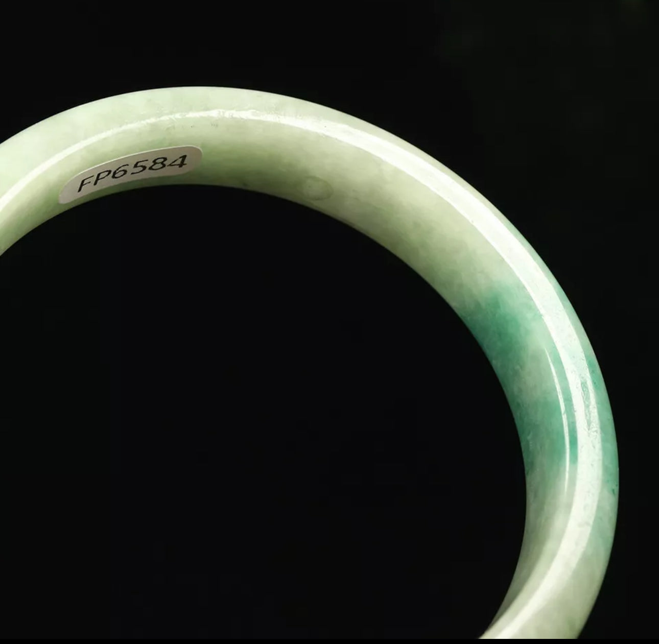 VINTAGE Small Jadeite Green Jade Bangle Size 56mm U584 - JazzyJewelbyAmina 