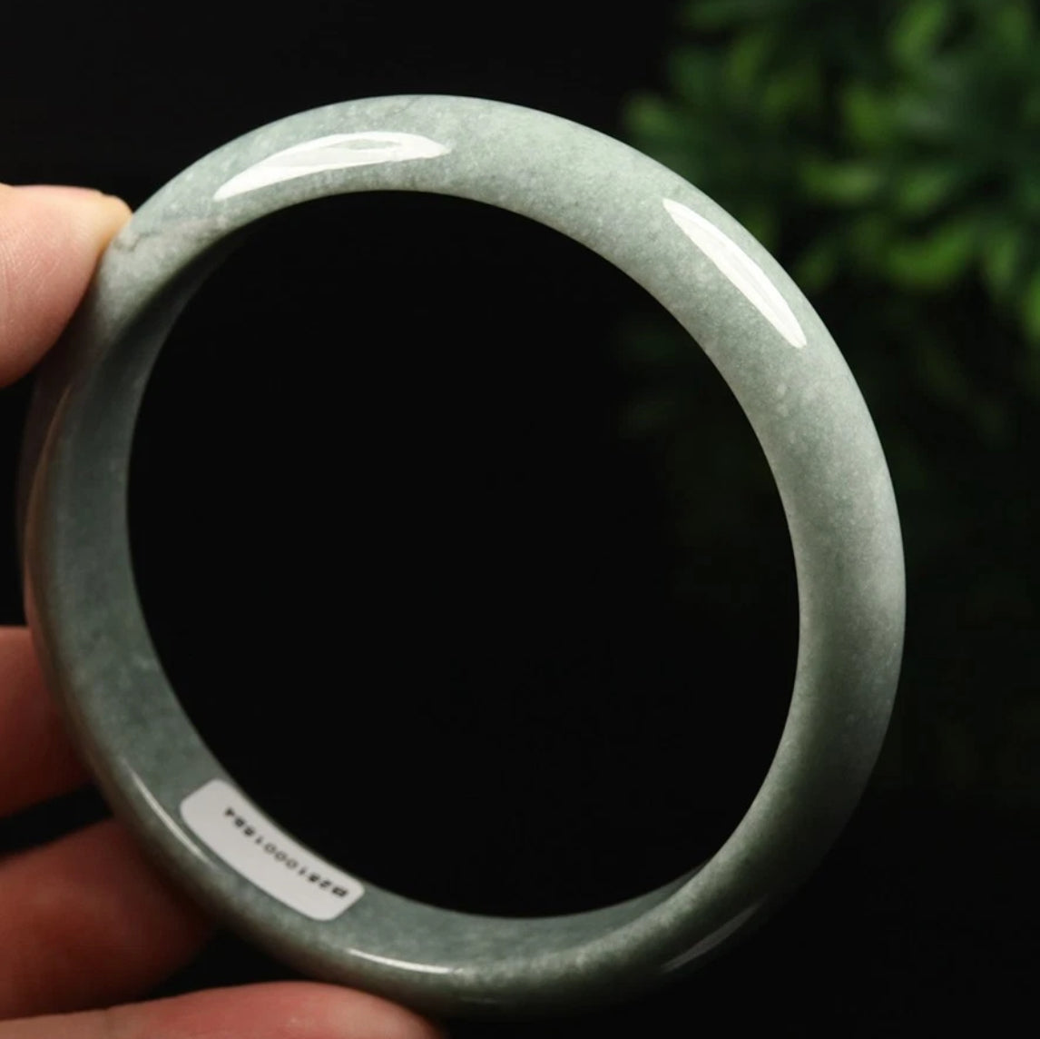 VINTAGE Large Certified Jadeite Green Jade Bangle Size 62mm N221