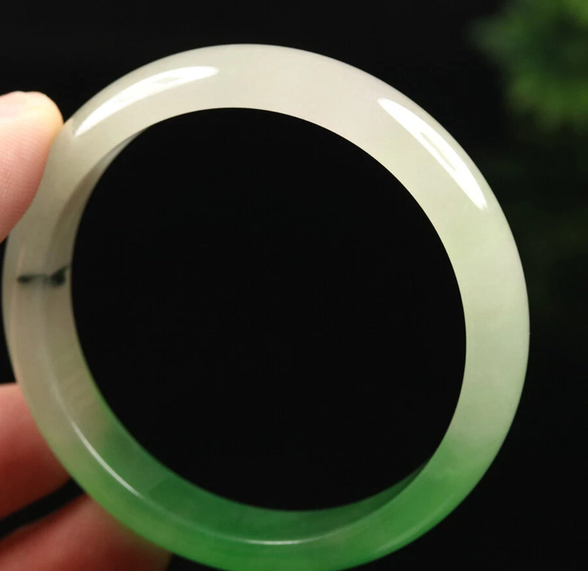 VINTAGE XS Jadeite Icy Green Jade Bangle Size 53mm Unique Ombré Jade Piece U387