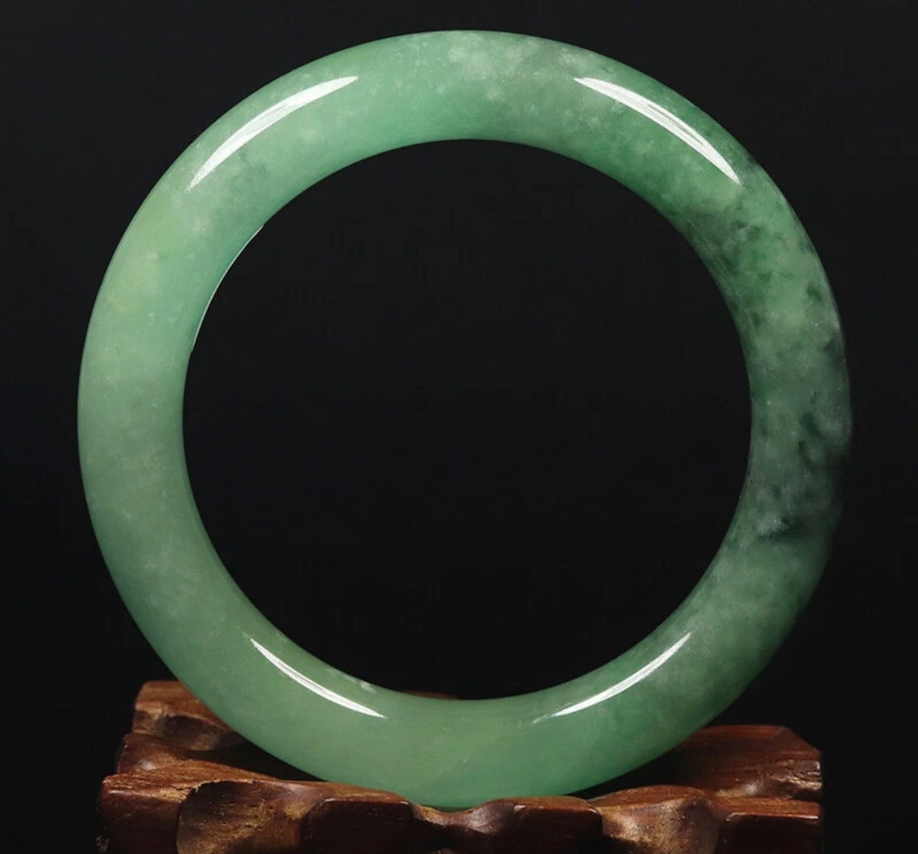 VINTAGE Small Jadeite Emerald Green Jade Bangle Size 56mm Round Princess Cut U585