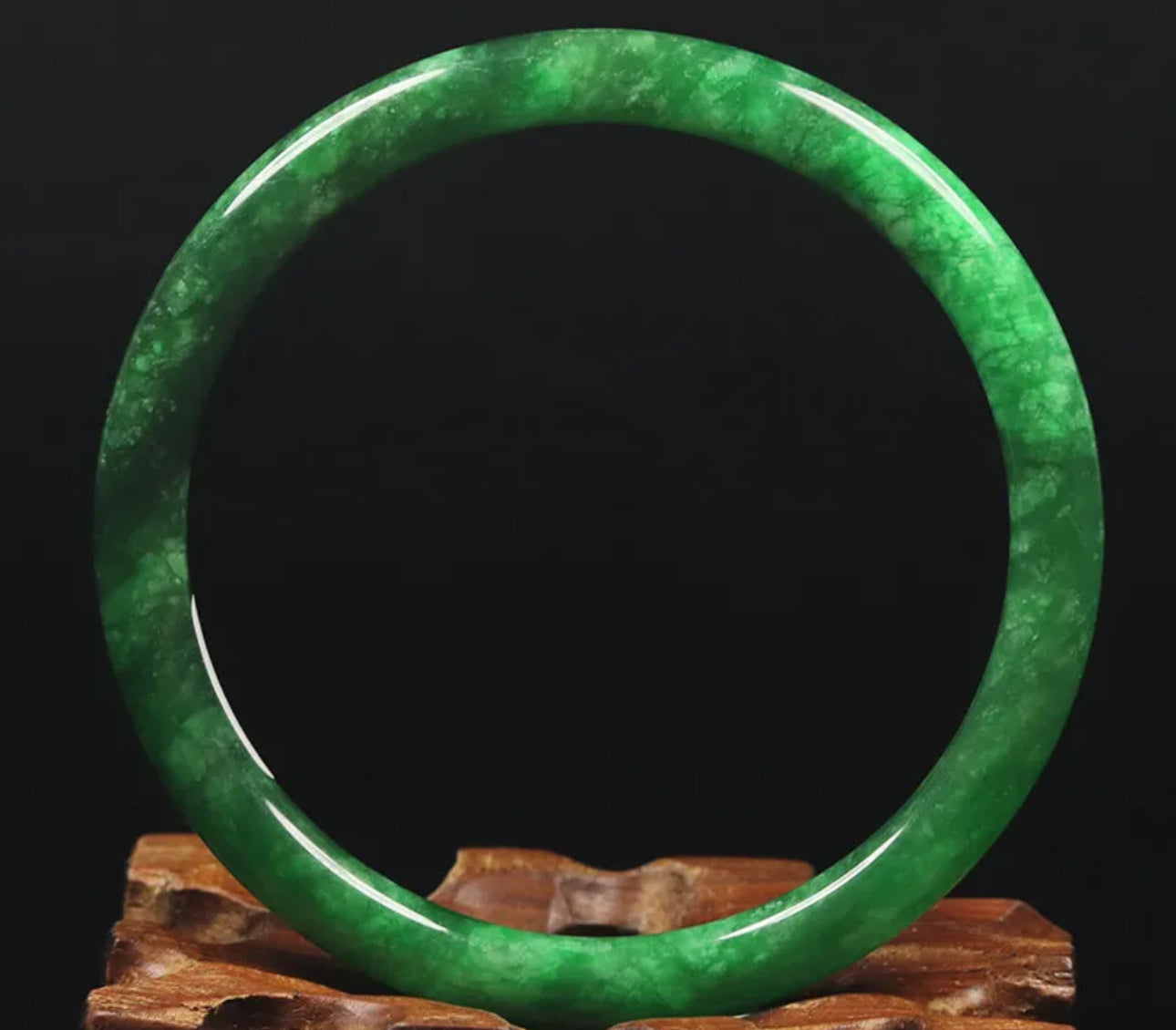 VINTAGE Small Jadeite Green Jade Bangle Size 59mm Round Princess Thin Cut Emerald Green! Y983 - JazzyJewelbyAmina 