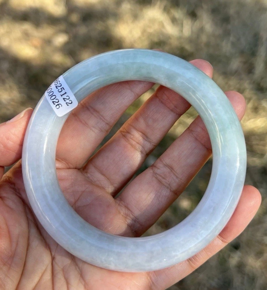 VINTAGE Medium Jadeite Lavender Green Jade Bangle Size 58.2 Round Princess Cut A821 - JazzyJewelbyAmina 