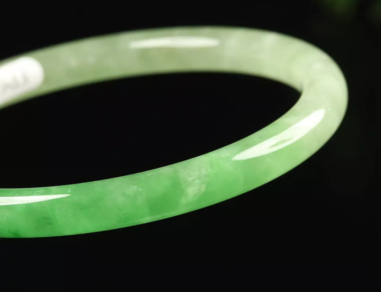 VINTAGE Small Jadeite Icy Green Jade Bangle Size 5m Y448 Round Princess Thin Cut! - JazzyJewelbyAmina 