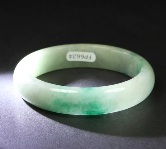 VINTAGE XS Jadeite Green/White Jade Bangle Size 54mm N301 - JazzyJewelbyAmina 