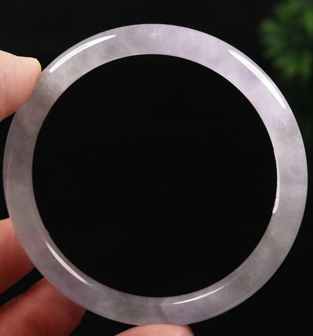 VINTAGE Medium Jadeite Lavender Jade Bangle Size 58MM Round Princess Thin Cut S127 - JazzyJewelbyAmina 