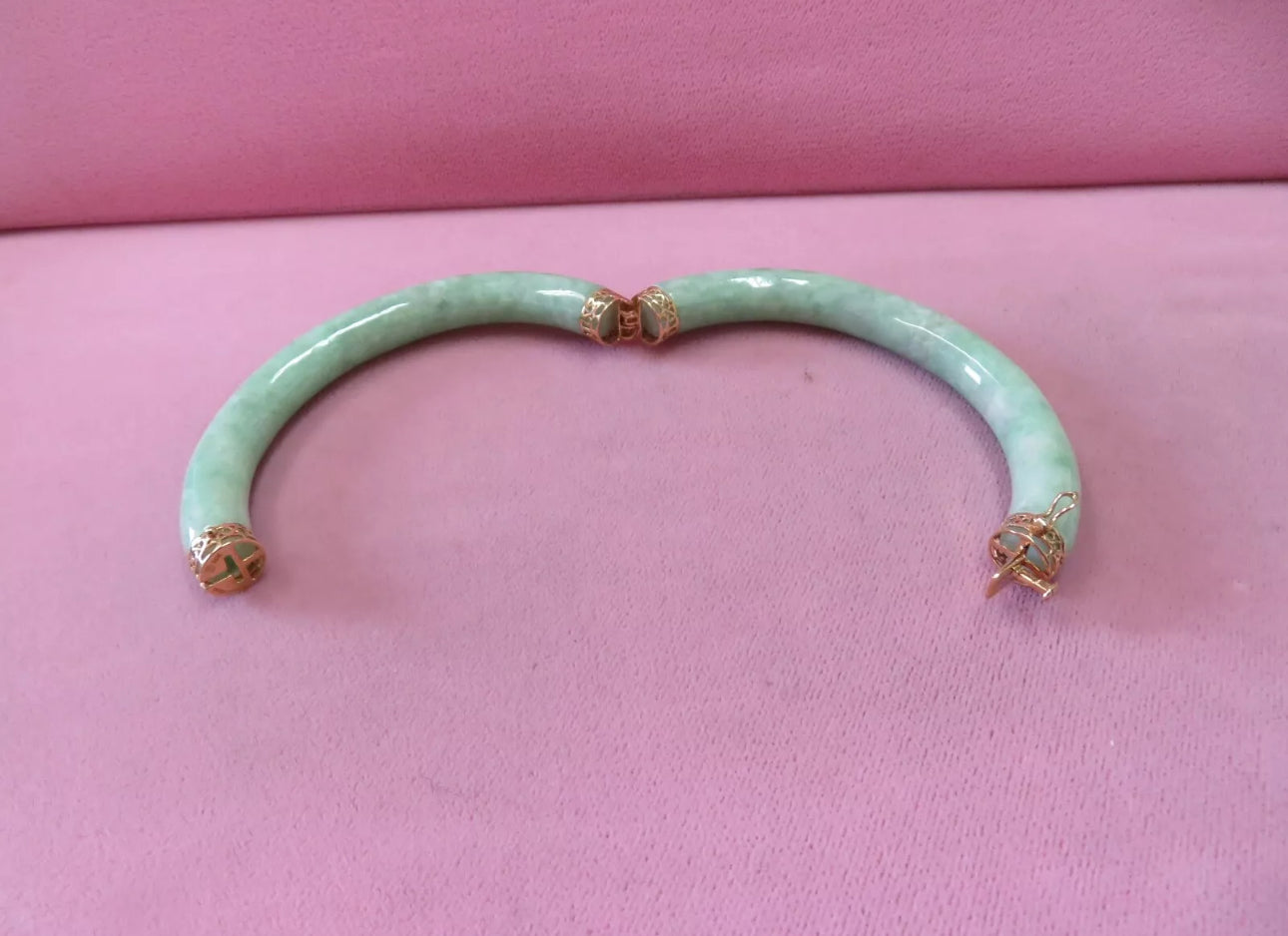 VINTAGE Vtg 14K Yellow Gold Hinge Jade Bangle 7"Fine Jade Piece