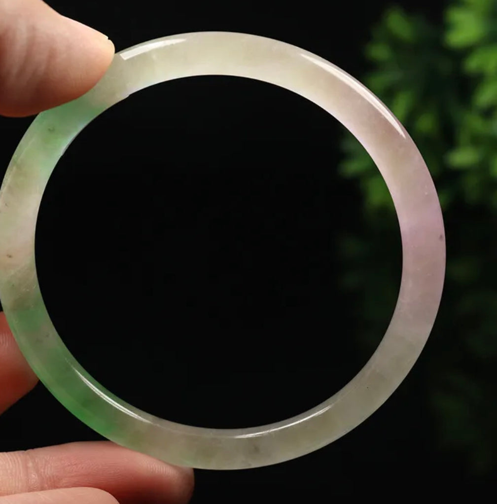 VINTAGE Medium Jadeite Green/Lavender Jade Bangle Size 59mm Round Princess Thin Cut - Icy Jade Piece J021 - JazzyJewelbyAmina 
