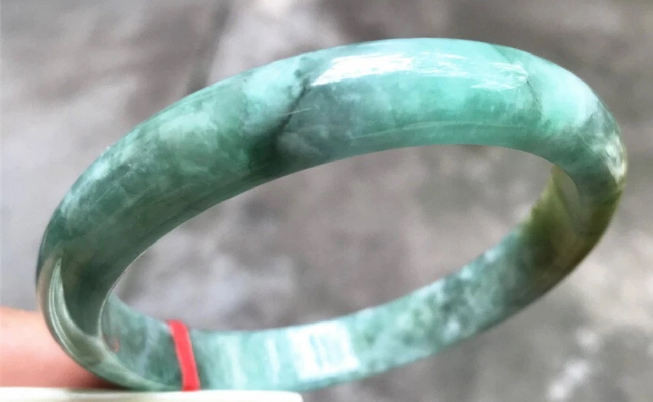 VINTAGE XXL Jadeite Green Jade Bangle w/ Hint of Yellow Jade Size 67.2 mm A847