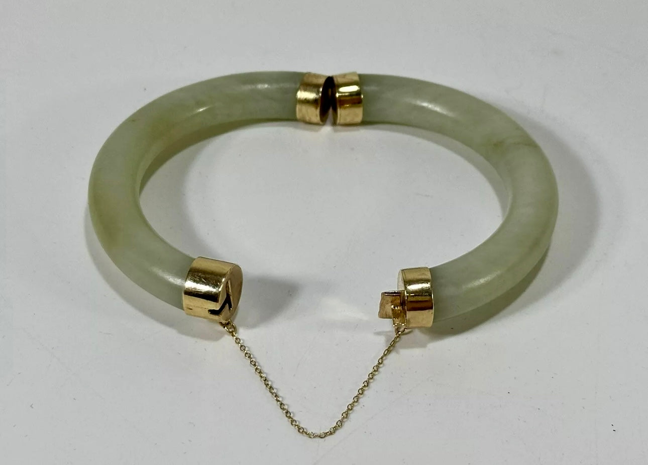 VINTAGE 14k Gold Hinged Jade Bangle w/ Safety Chain - JazzyJewelbyAmina 
