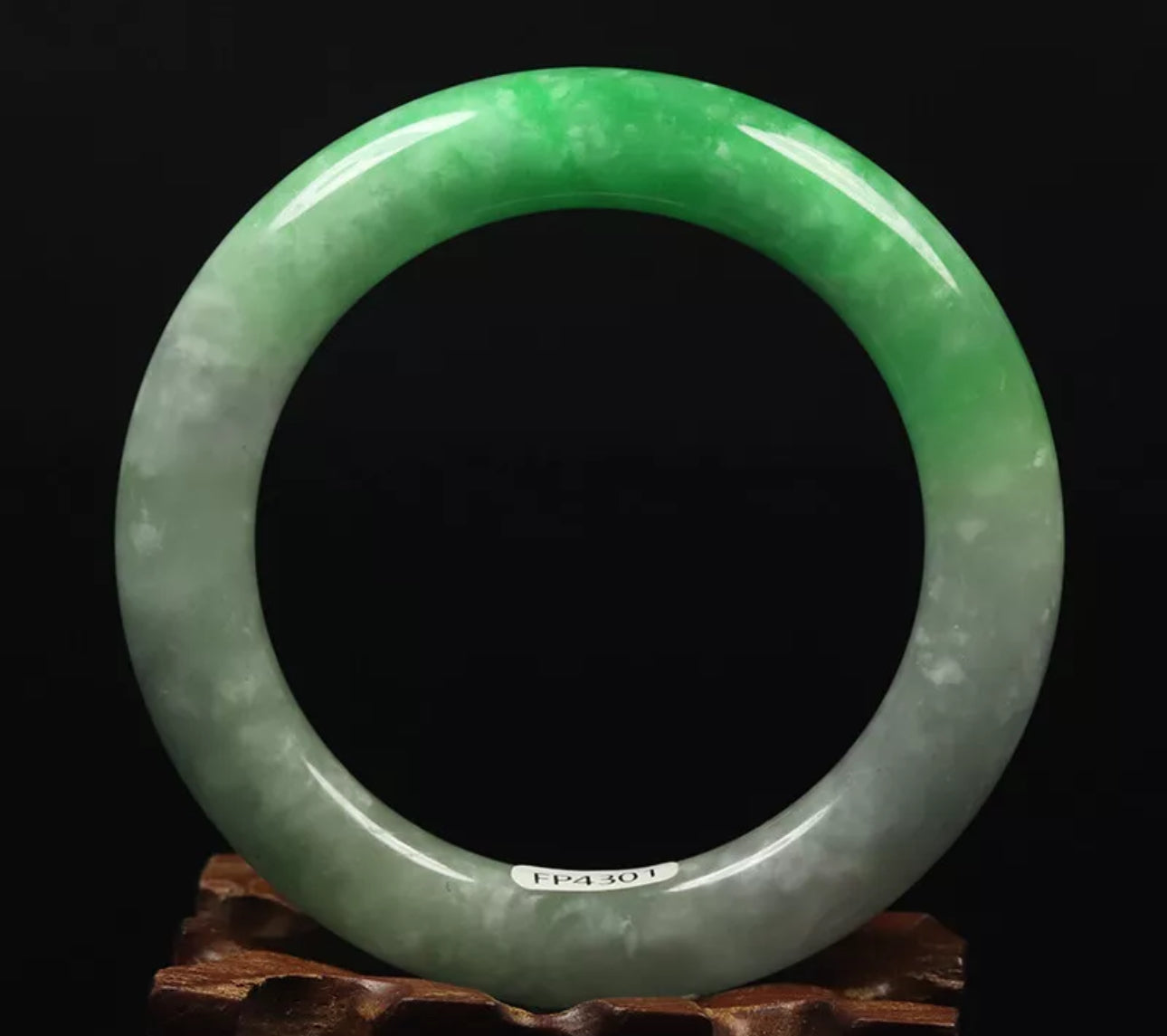 VINTAGE Medium Jadeite Green Jade Bangle Size 59mm Round Princess Cut D655 - JazzyJewelbyAmina 