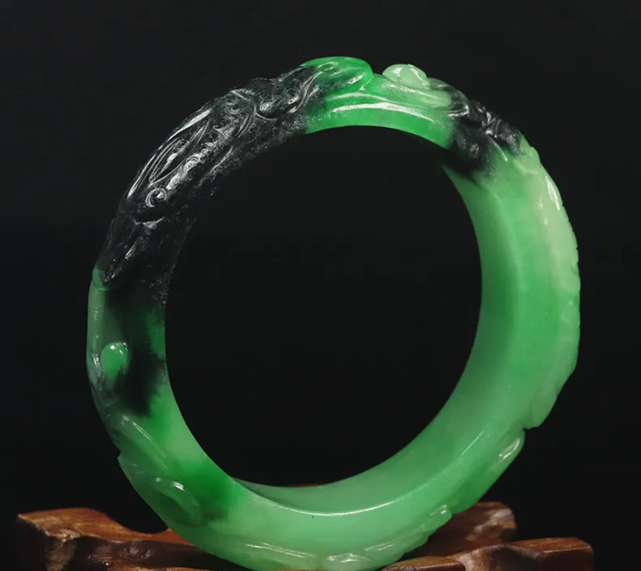VINTAGE Small Jadeite Green/Black Jade Bangle - Handcarved Dragons Represents the Wood Dragon Chinese Lunar Year! Size 56mm F767 - JazzyJewelbyAmina 