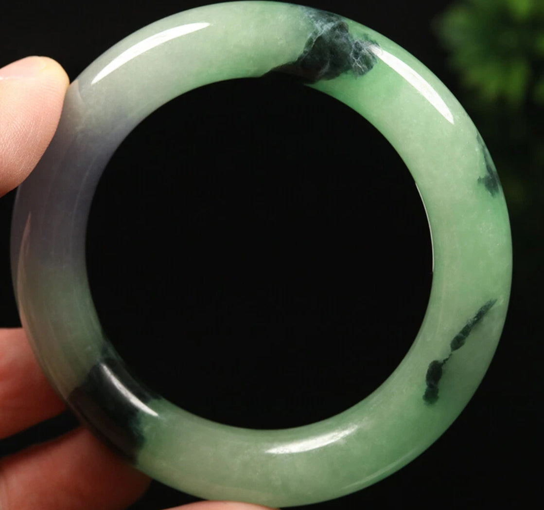 VINTAGE Small Jadeite Green/Black and Hint of Lavender Size 55 mm Round Princess Cut A679 - JazzyJewelbyAmina 