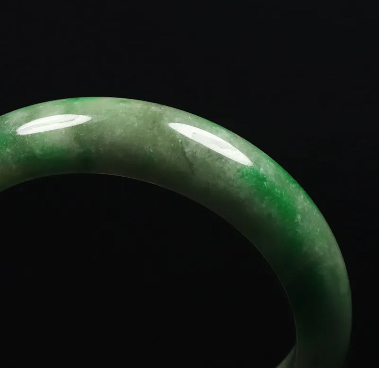 VINTAGE Medium Jadeite Green Jade Bangle from Burma - Size 58.5mm M731 - JazzyJewelbyAmina 