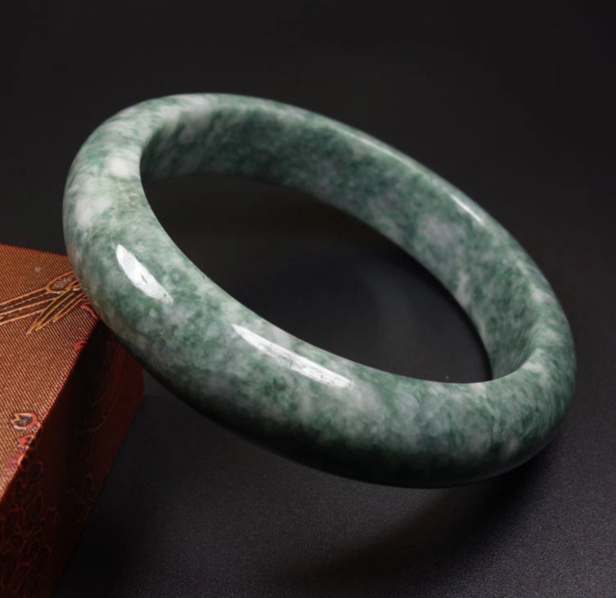 VINTAGE Large Certified Jadiete Green/White Jade Bangle Size 61mm U045
