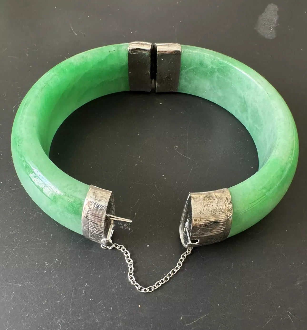 VINTAGE Medium Jadeite Green Jade Bangle Size 58mm Hinged Closure Sterling Silver Apple Green Jade! D1230 - JazzyJewelbyAmina 