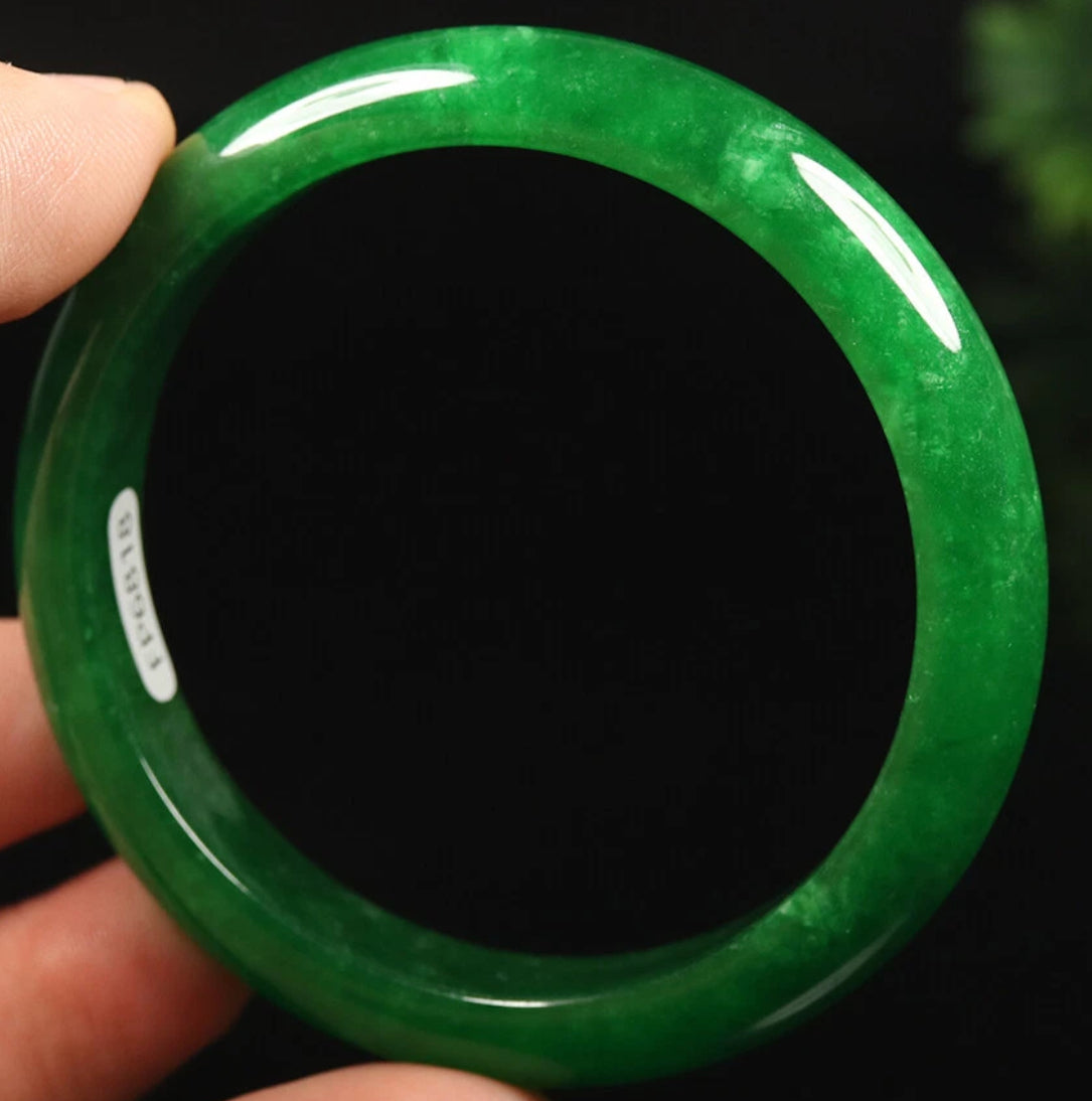 VINTAGE Medium Jadeite Green Jade Bangle Size 57MM S689